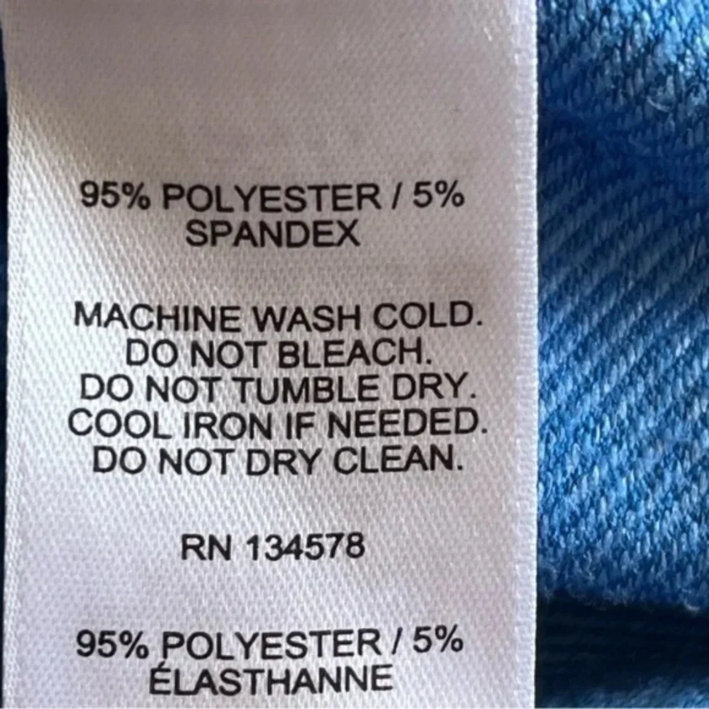 Vineyard Vines | Blue Flagler Performance 1/2 Zip Athletic Pullover, Medium - Picture 6 of 6